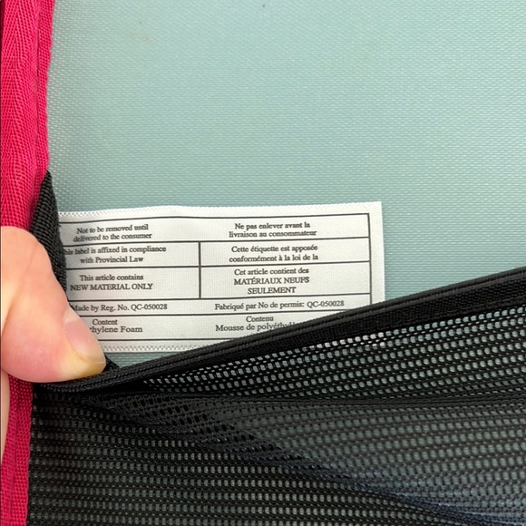 Hydro Flask Maroon Lunchbox - Picture 3 of 6